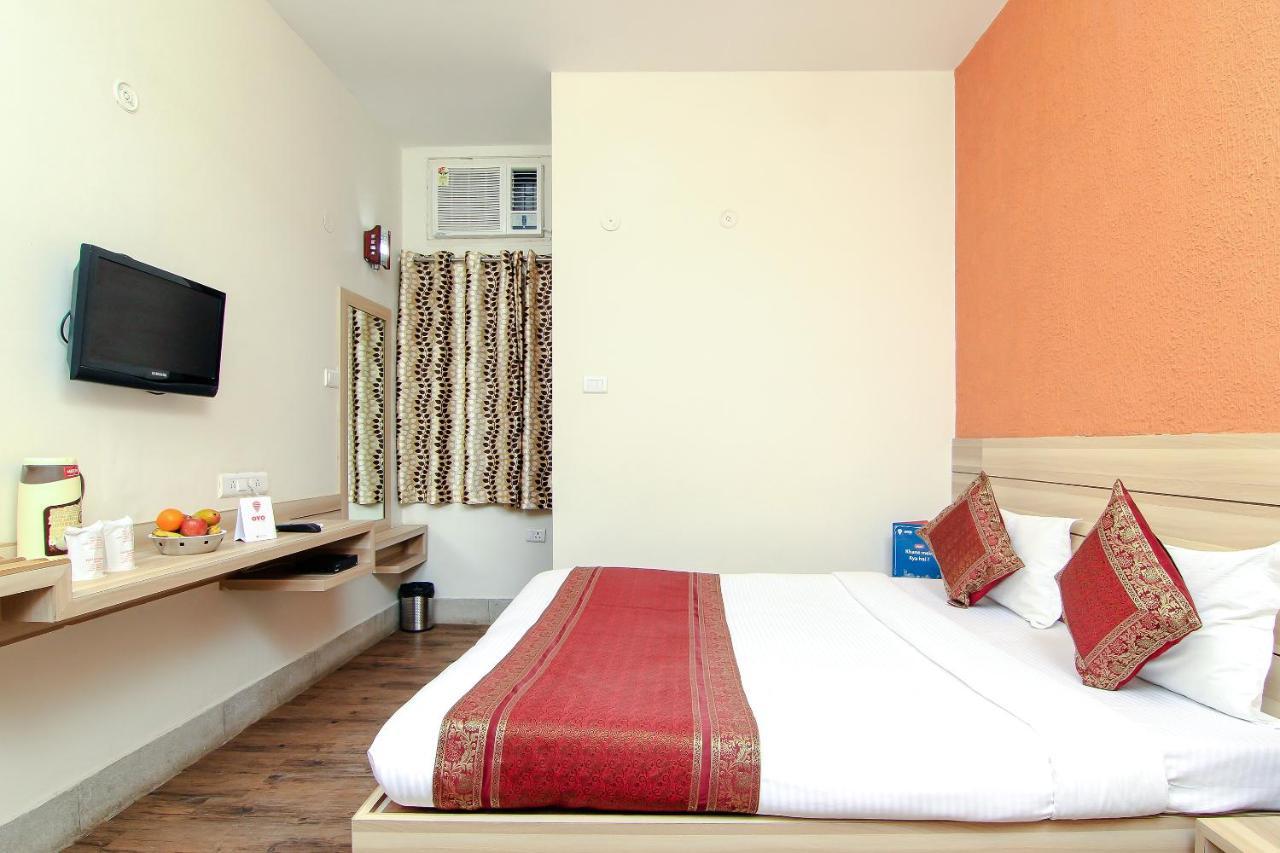 Hotel R B International Varanasi Eksteriør billede
