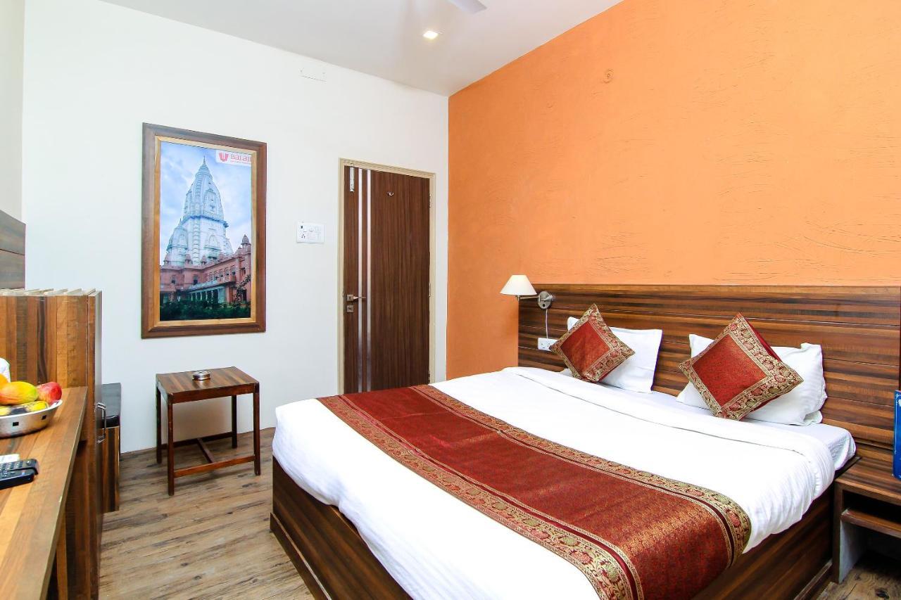 Hotel R B International Varanasi Eksteriør billede