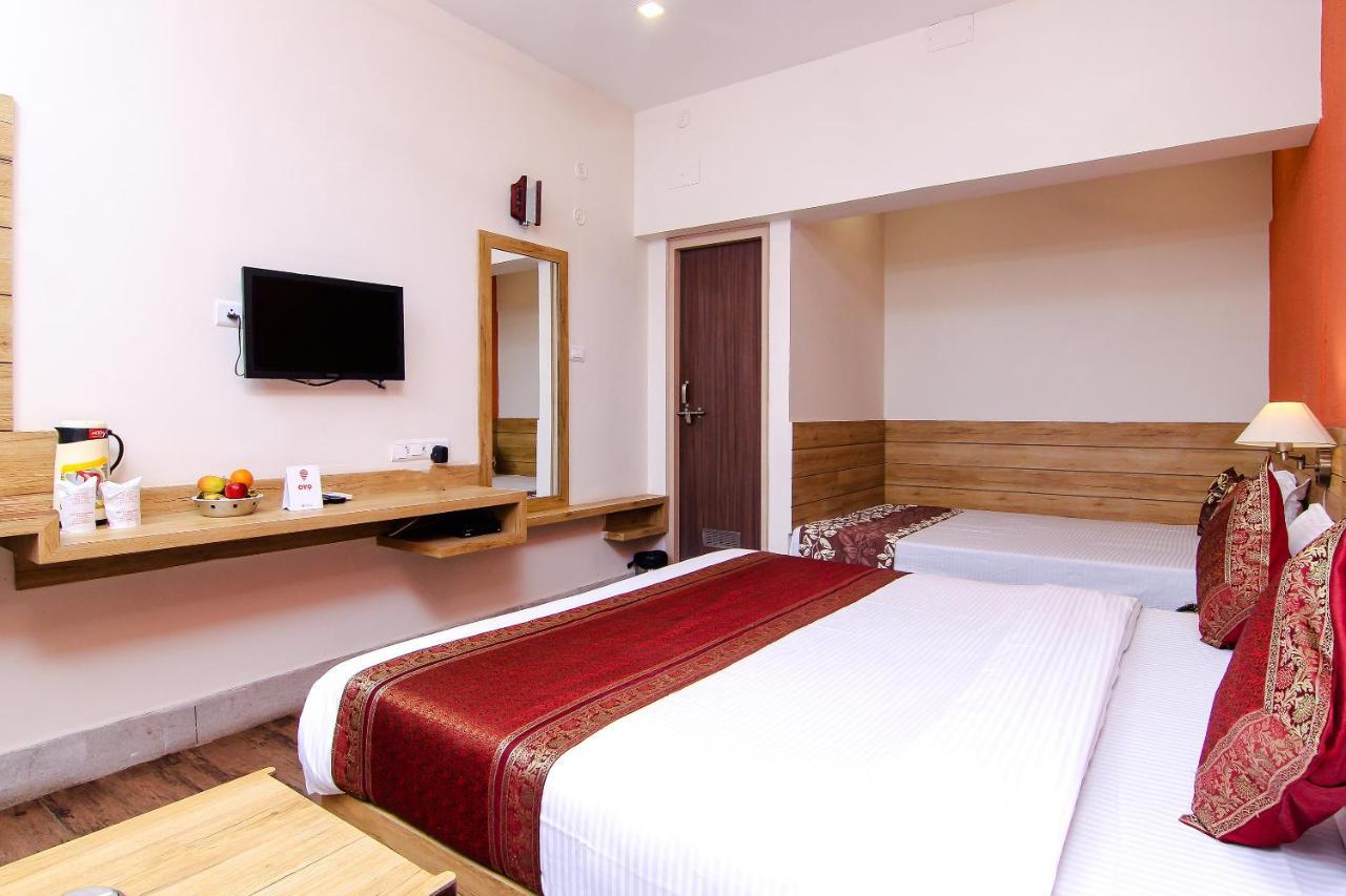 Hotel R B International Varanasi Eksteriør billede